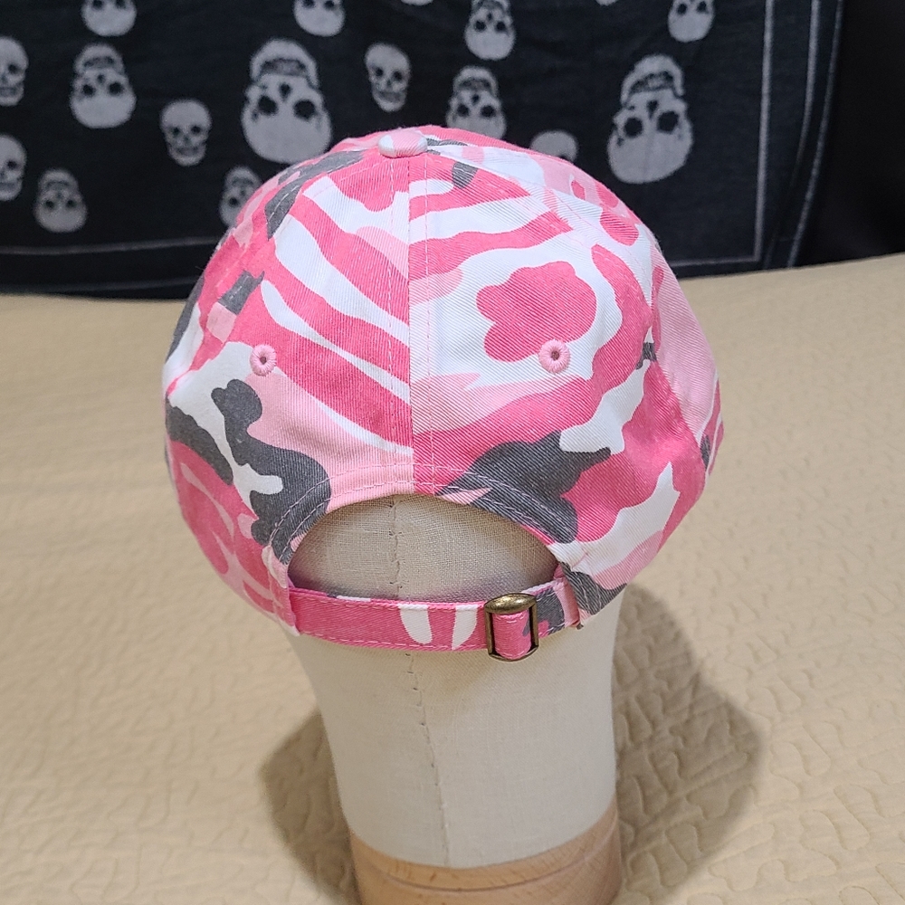 Pink Camo strapback hat - Picture 3 of 6